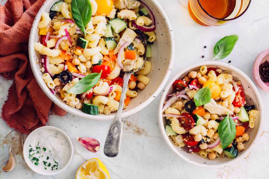 Crowd-Pleasing Quinoa Pasta Salad: Make-Ahead, Budget-Friendly & Versatile